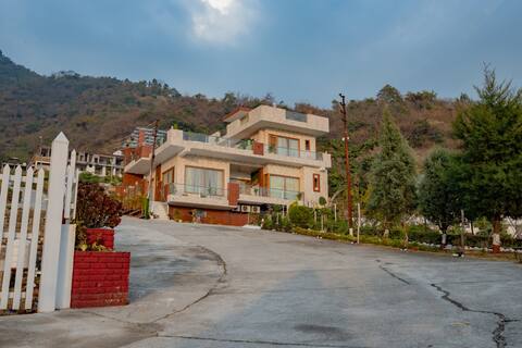 The Sage Villa - Luxury Homestay in Dehradun