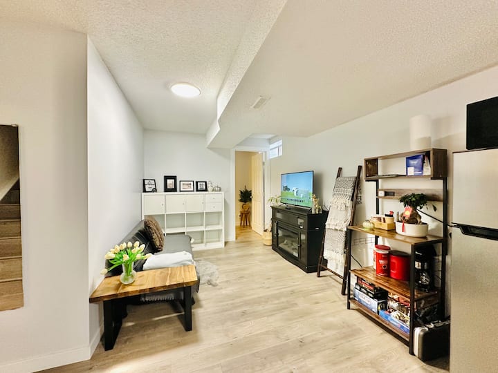 Location! Close To Everything! Free Banff Pass! - Calgary