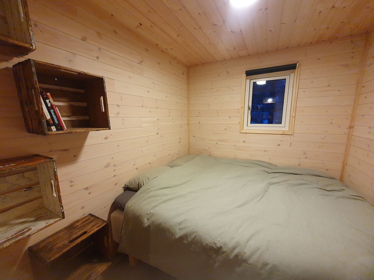 غرفة النوم 2