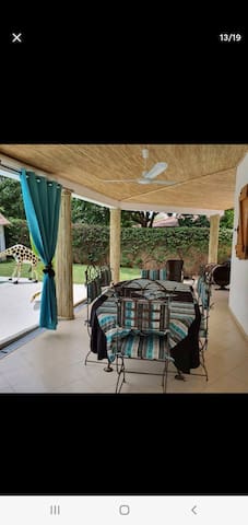 Entire home with 3 bedrooms in Mbour - Bienvenue dans notre maison Africaine !