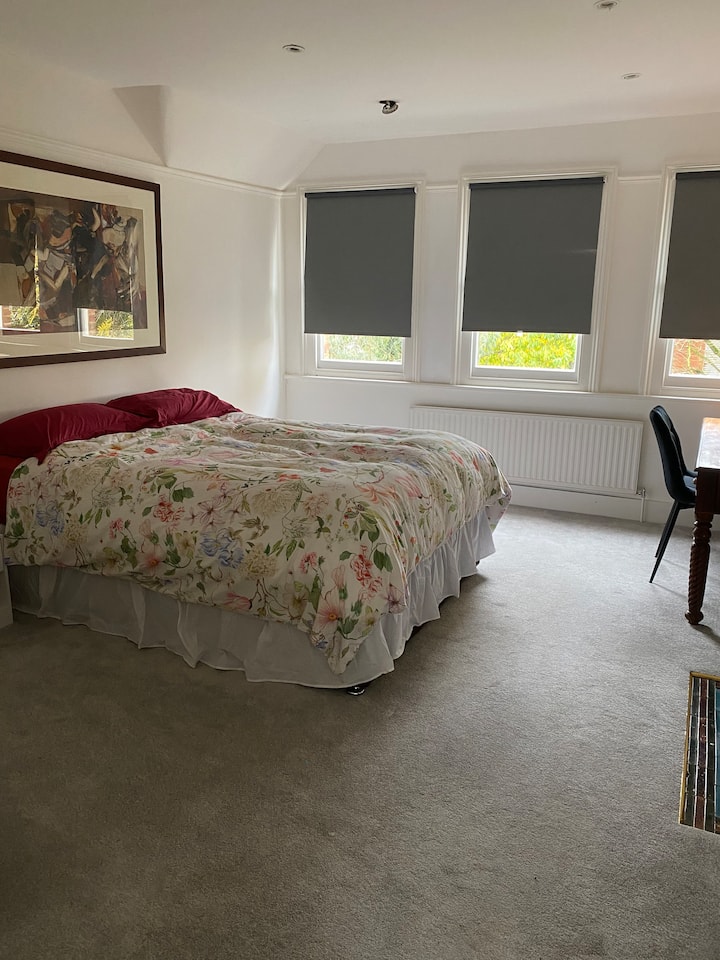 Serenity In Hampstead - Whitehall
