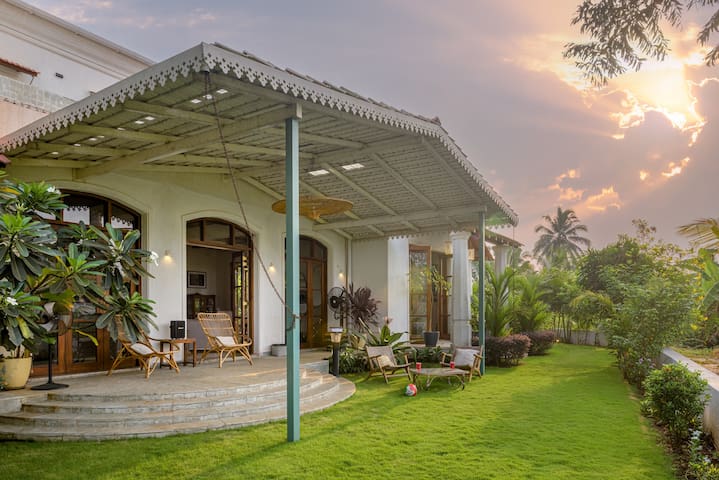 Premium Squarefeet managed Airbnb listing 2