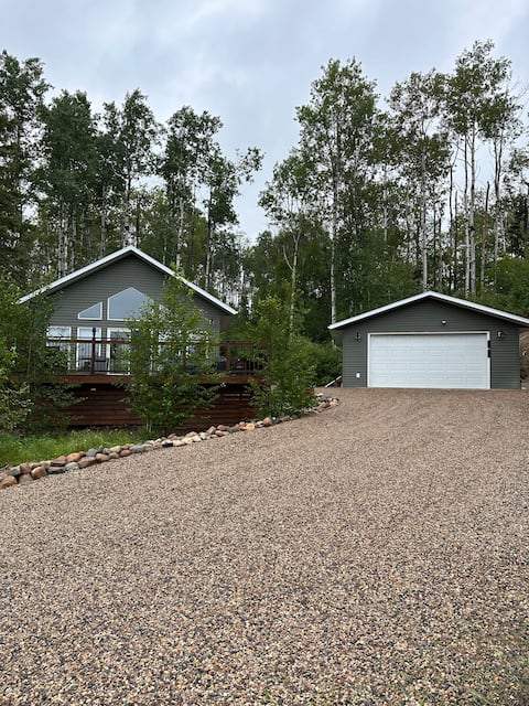 Cabin at Cowan Lake