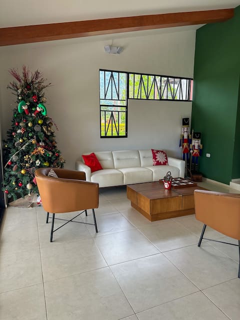 Villa in Los Naranjos