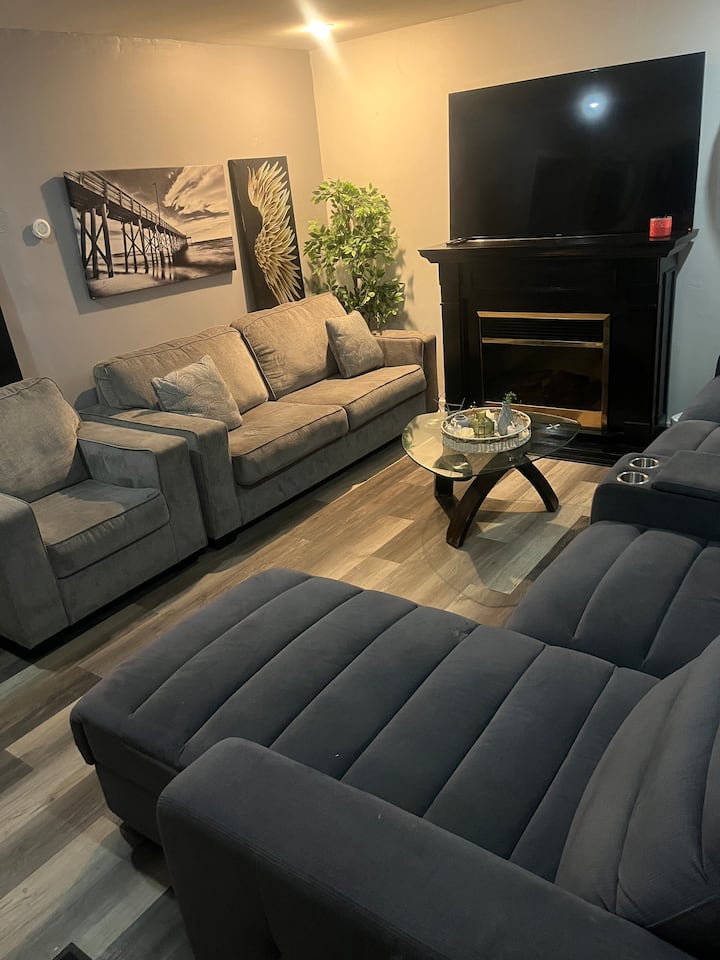 Home Located In Inkster 3 Mins From Dearborn Hts - 迪爾伯恩