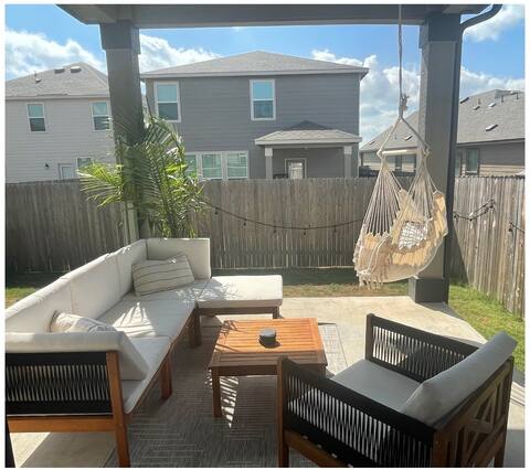 Home in Southeast Austin | Near Airport•COTA•Tesla