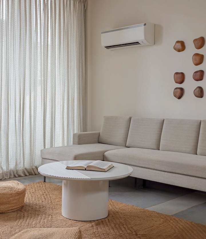 Living room 2 image 3