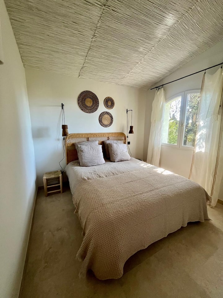 غرفة النوم 2