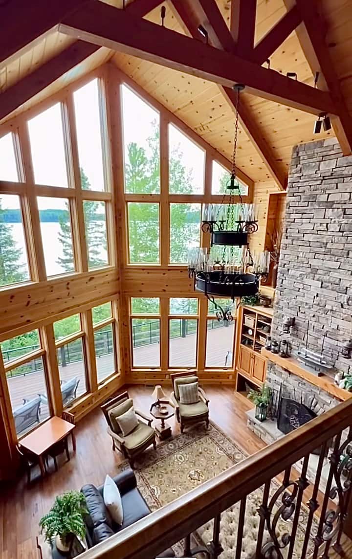 Luxury Lake Home - Michigan