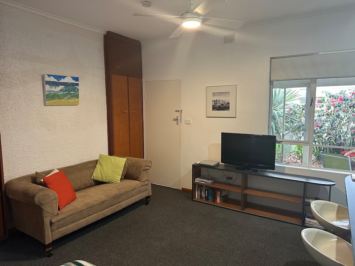 Comfortable And Spacious Ff Studio. - 格萊內爾格