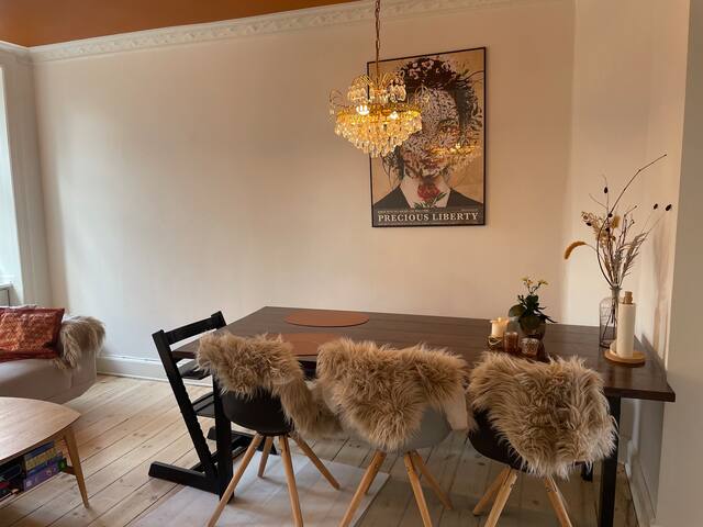 150m2. Bikes, balcony & rooftop gallery image 3