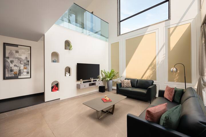 Living room image 1