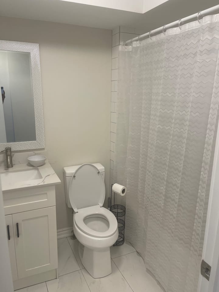 Stay Fun With The Best Family, Privacy #1 - Brampton