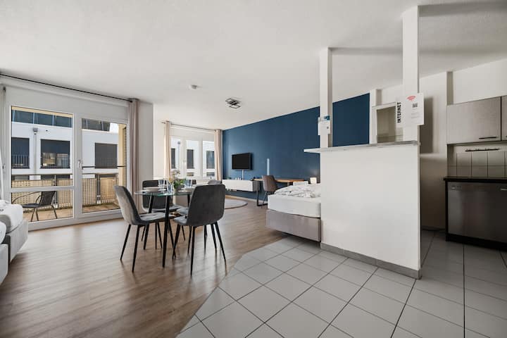 Range | Wi-fi | Kitchen | Balcony | Netflix 1–4 P - Fellbach