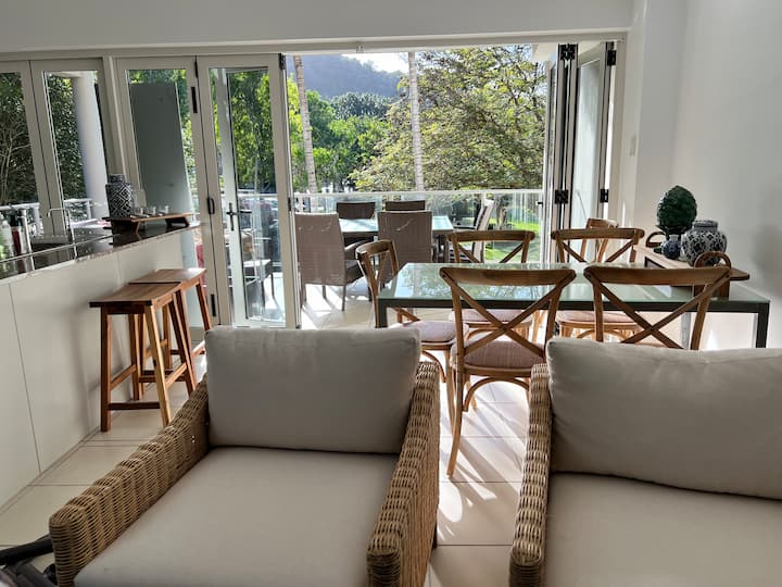 Island Romance Or Family & Pool - Magnetic Island