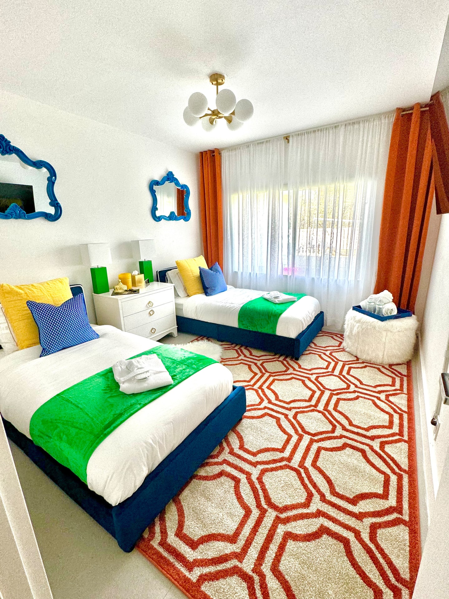 Bedroom 4 — Twin Beds