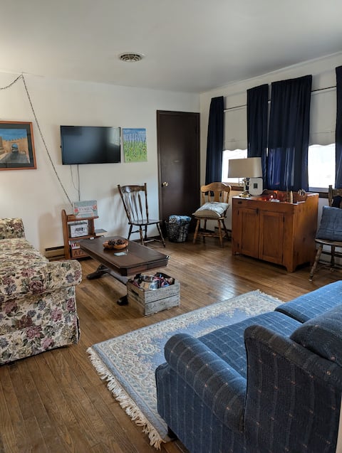 Charlie's Country Cottage at Destiny Farm