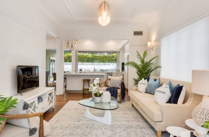 Luxury family home gallery image 4