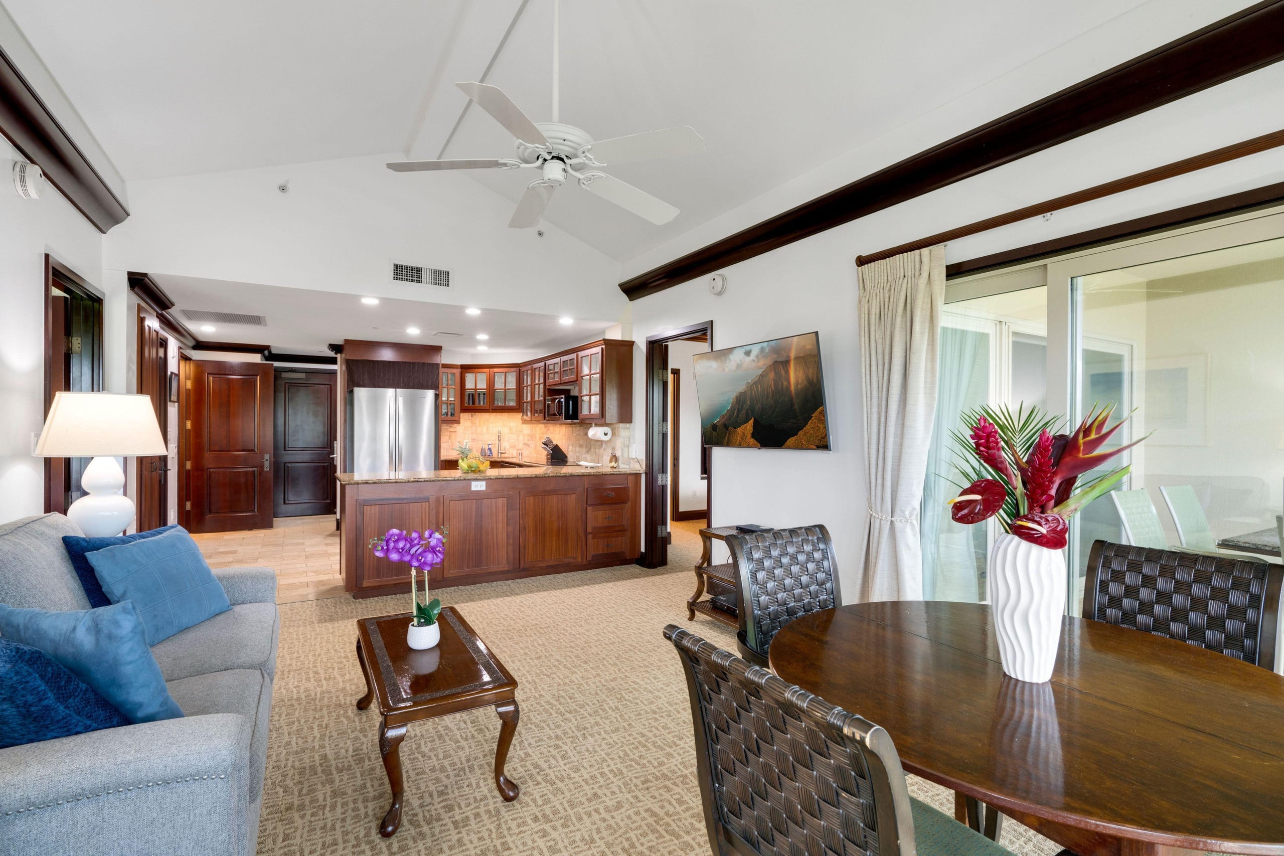 Luxurious 2 bed 3 bath Waipouli Beach Resort Renta - Photo 8