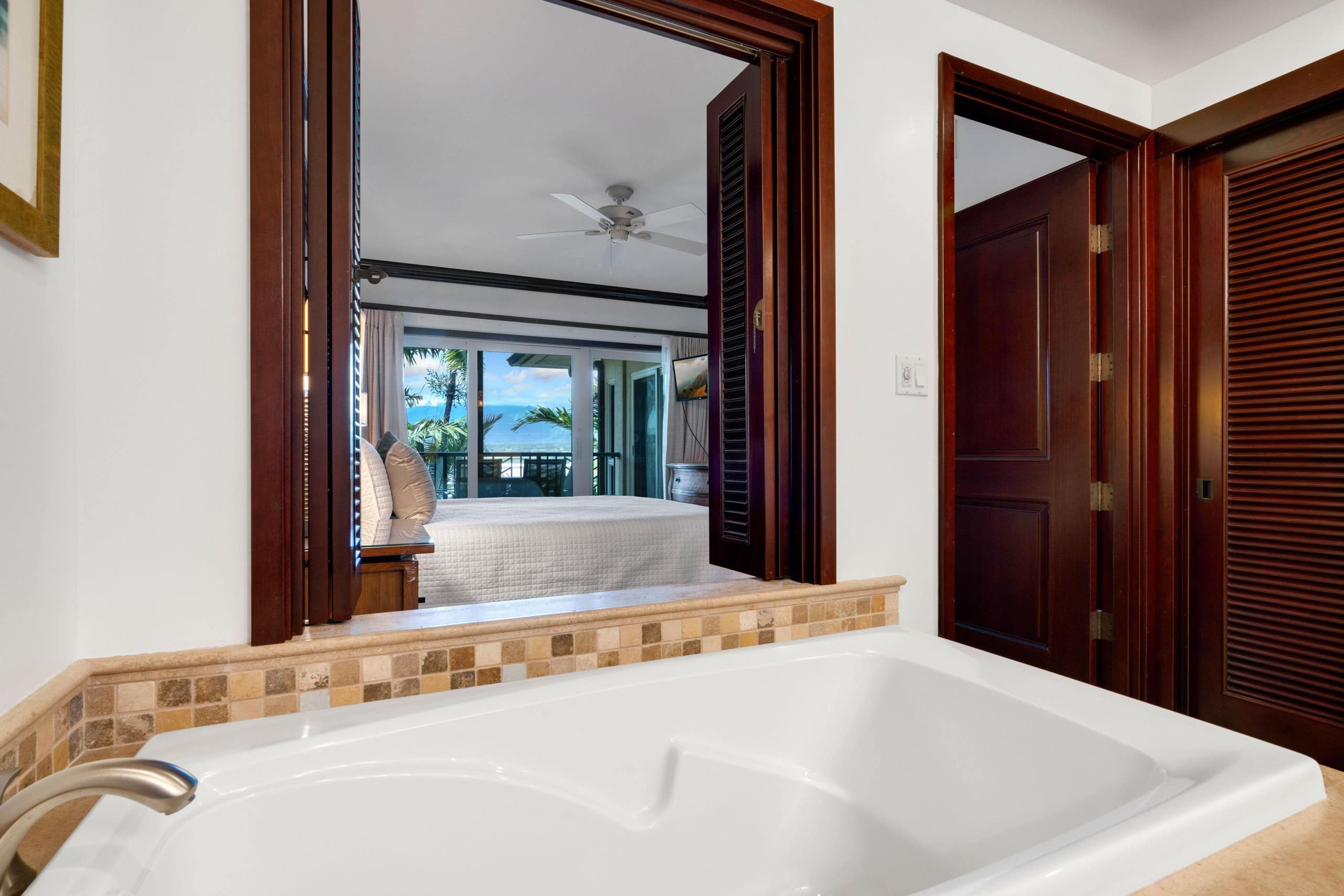 Luxurious 2 bed 3 bath Waipouli Beach Resort Renta - Photo 18
