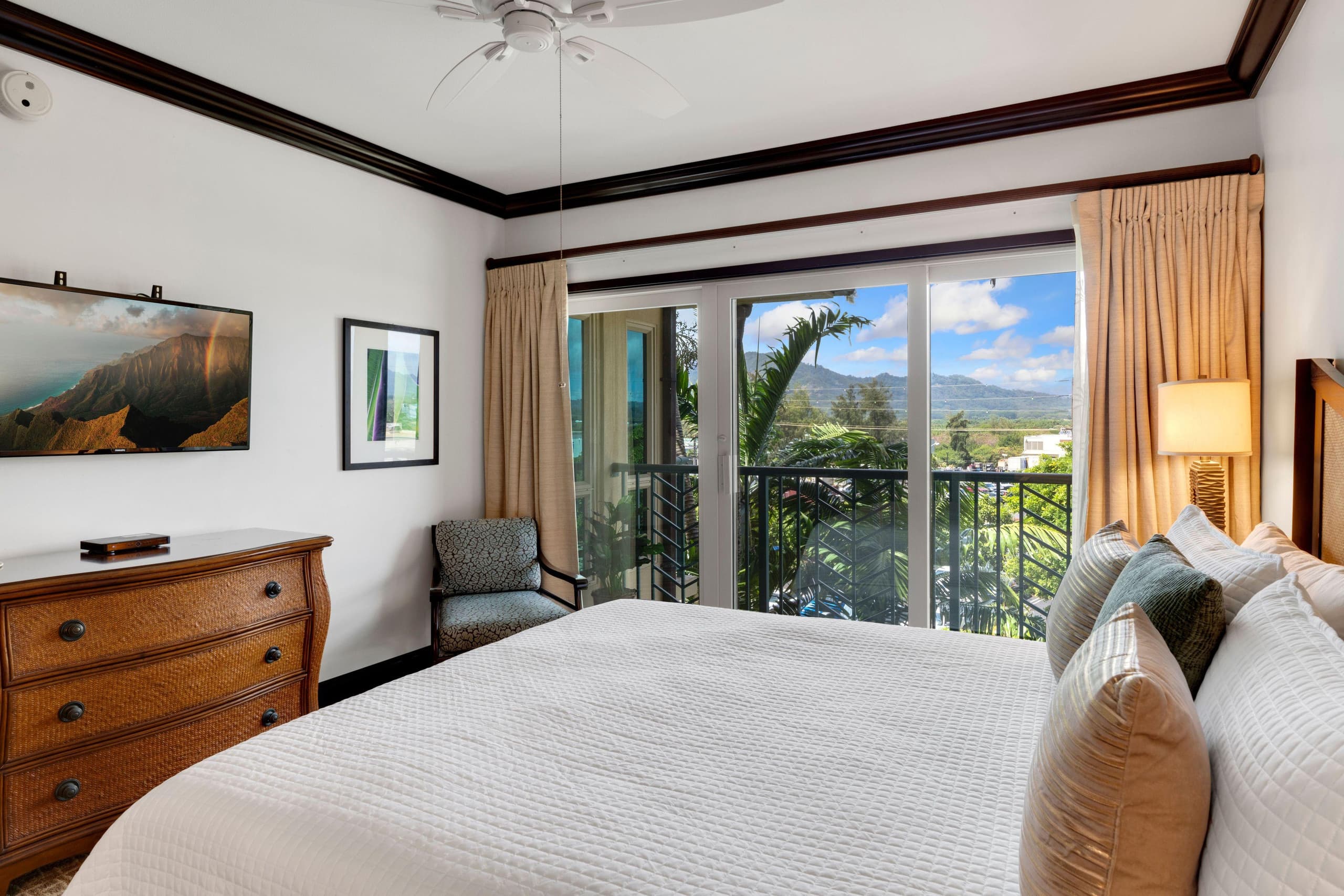 Luxurious 2 bed 3 bath Waipouli Beach Resort Renta - Photo 11