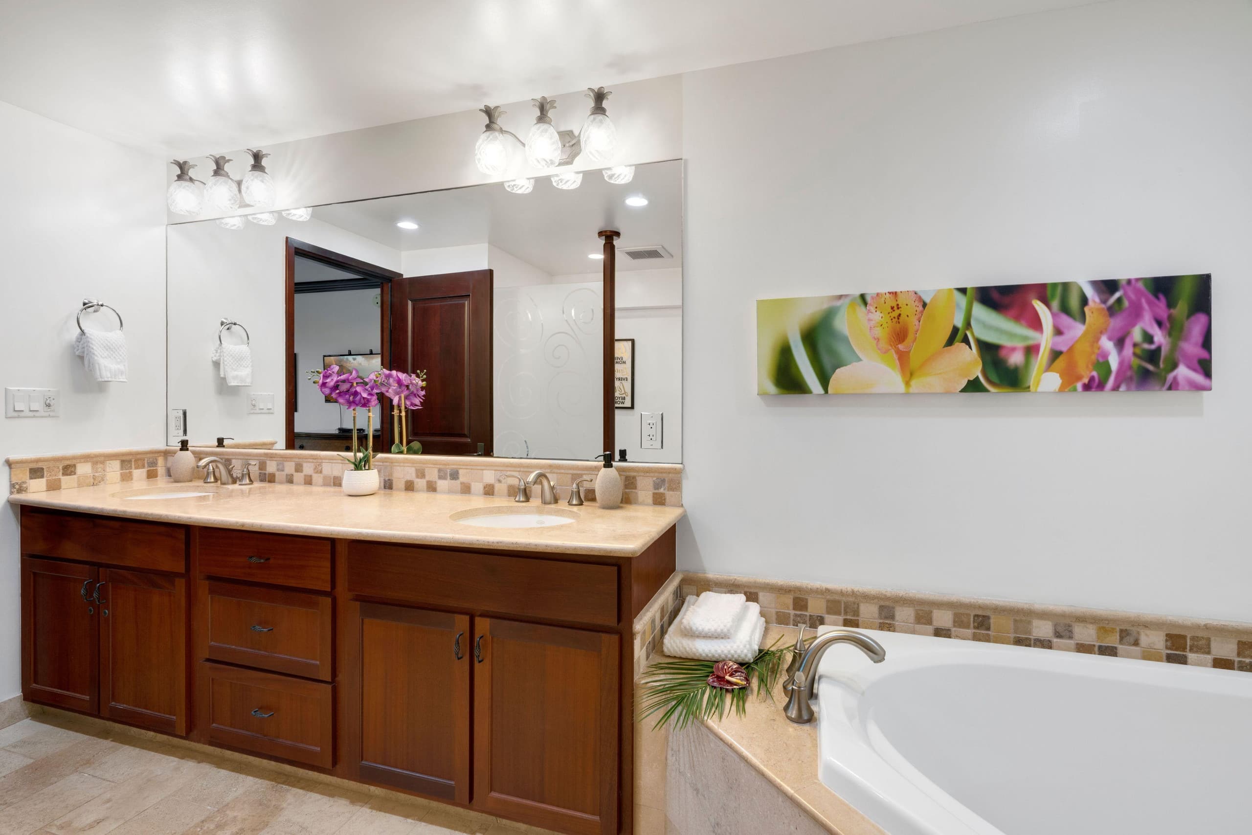 Luxurious 2 bed 3 bath Waipouli Beach Resort Renta - Photo 22