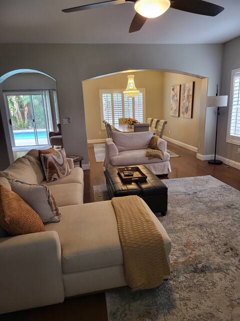 Stylish 4 bedrooms with high-end furnishings, POOL