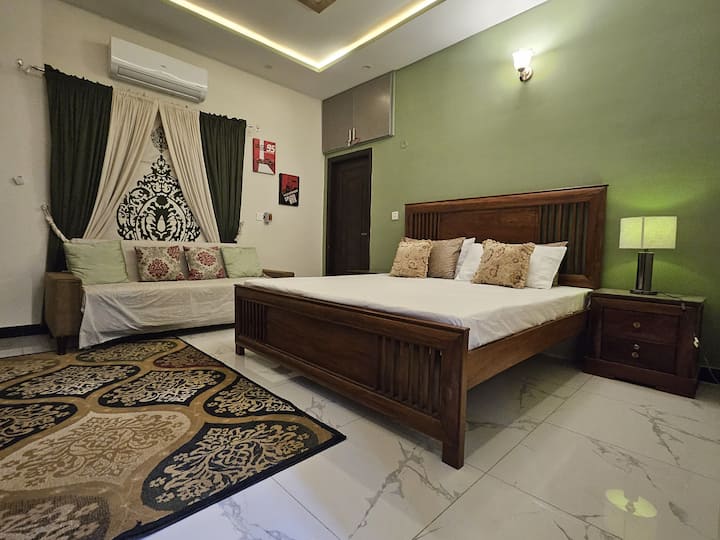 საძინებელი 1