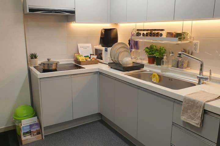 Ara Guest House Room 201 - Busan