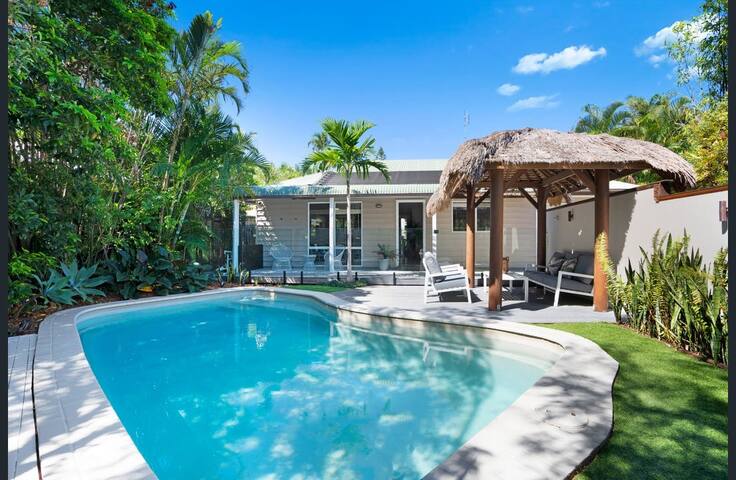 The Sunrise Beach House – Noosa Coastal Oasis gallery image 2