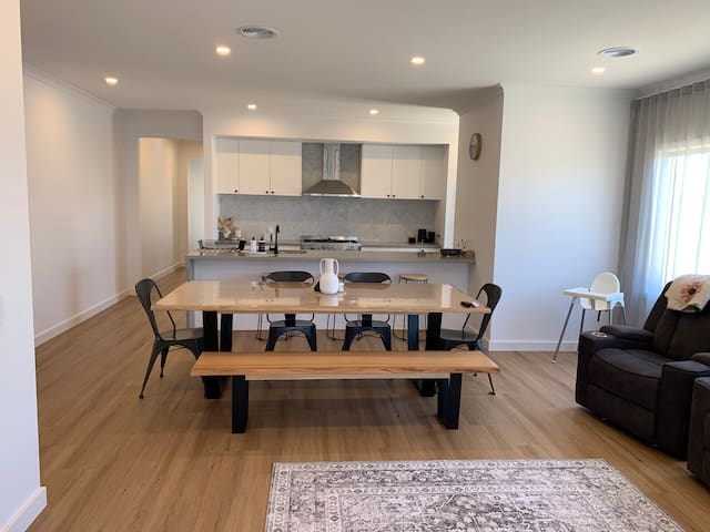 Ocean Grove family and friends getaway