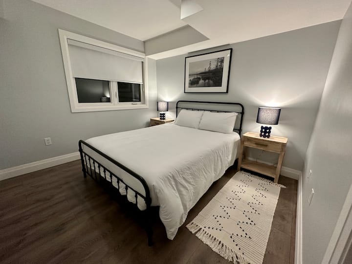 Segundo dormitorio con cama tamaño queen cómoda