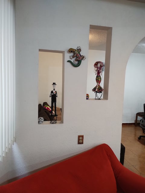 Successful Airbnb property: Super Spacious, Nice, Very Functional. Azteca Coapa. in Tlalpan