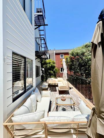 Stunning apartment steps from Ocean Beach gallery image 5