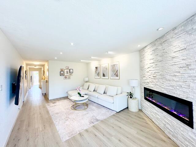 Stunning apartment steps from Ocean Beach