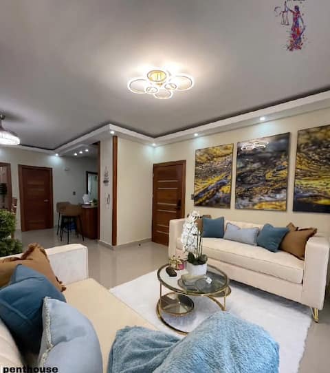 Stays by Mías – Tropical Luxe Penthouse