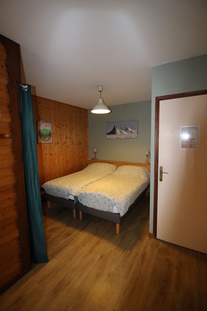 Spavaća soba 8