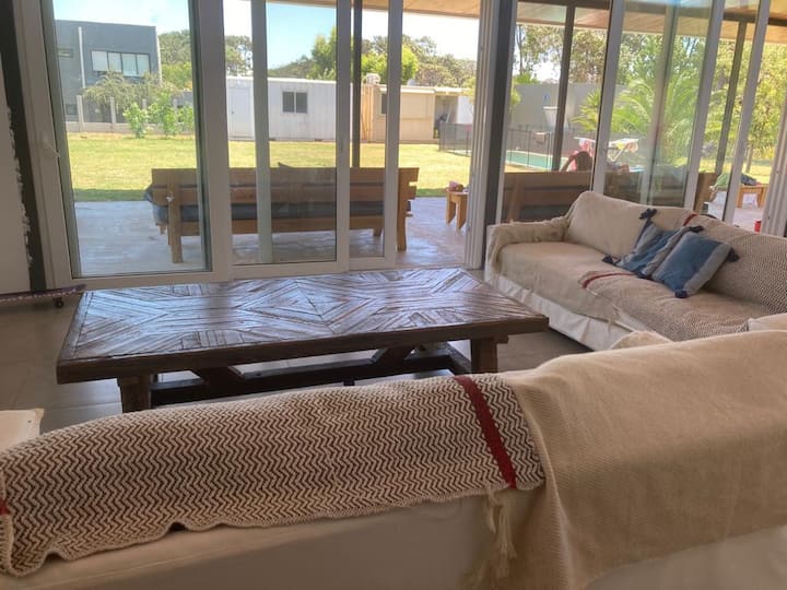 Spectacular house in Pta Colorada with a pool