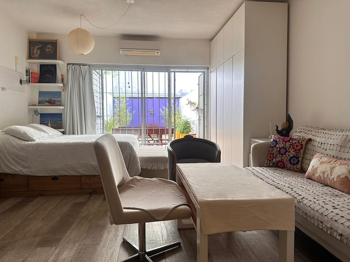 Studio Con Patio A 1 Cuadra De La Rambla - Montevideo