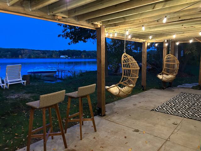 Family Friendly Lakefront Cabin w/ Pontoon Rental gallery image 5