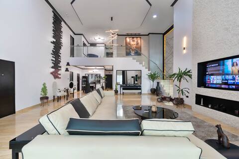 The Deluxe - 4Bedroom Penthouse