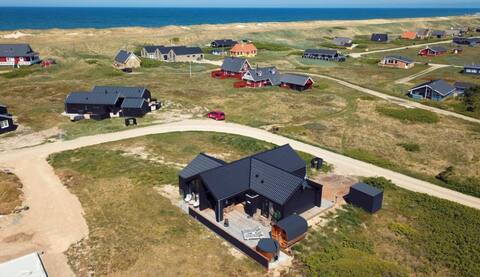 Lovely holiday home in a good location. Close to sea