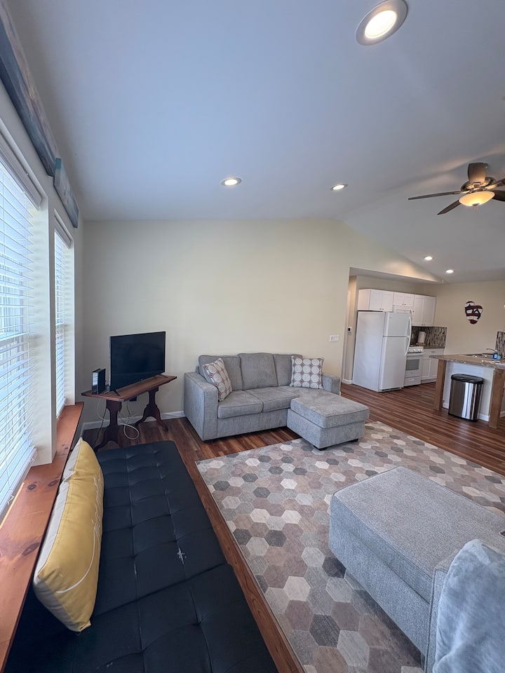 Living room-both couches can be pulled out, smart TV
