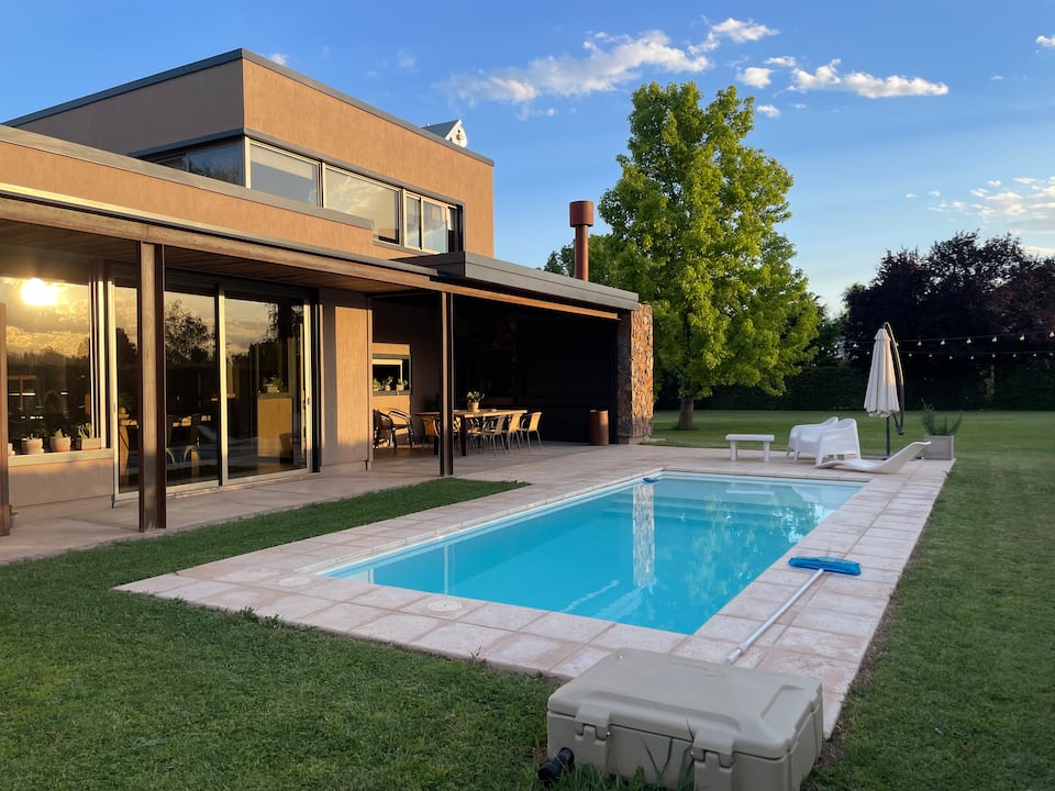 A house facing the Andes in Chacras de Coria, Chacras de Coria, Mendoza, Argentina, photo 5 of 10