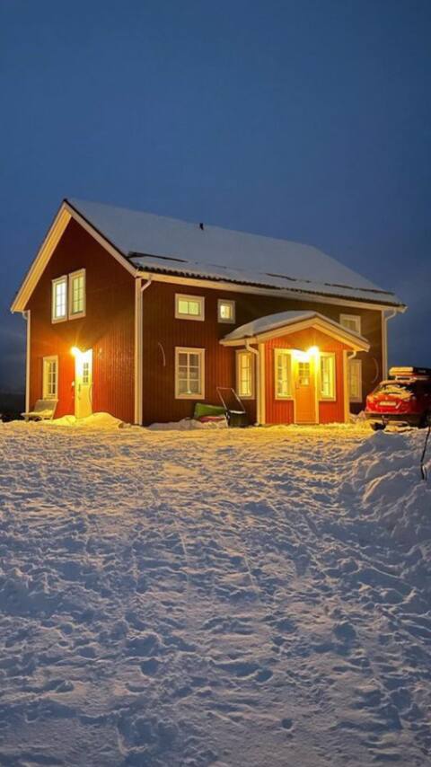 Detached house in Klövsjö village