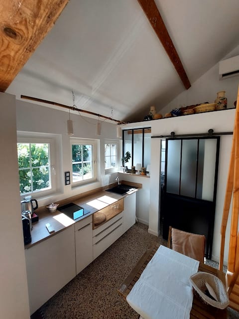 Airbnb performant: Studio at Jean-Luc and Bruno's à Bas Rhin