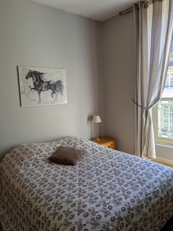 غرفة النوم 1