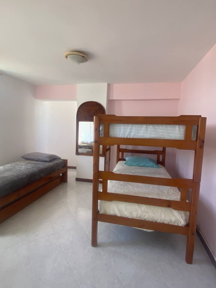 غرفة النوم 2