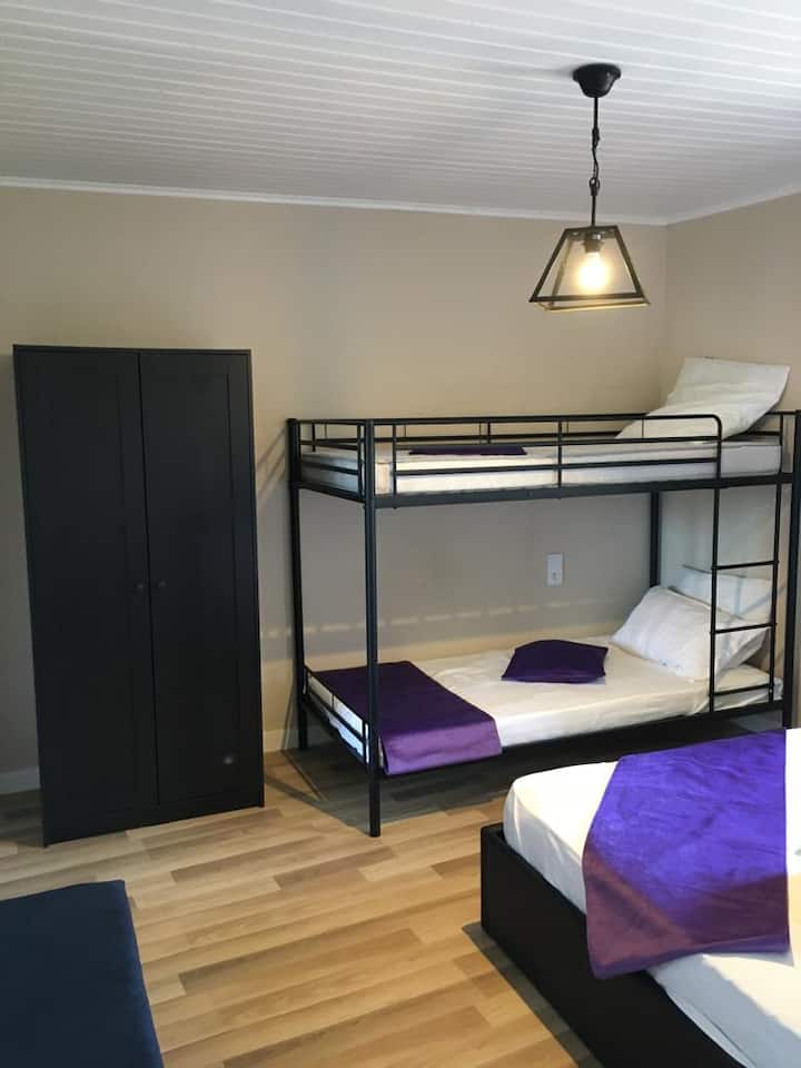 საძინებელი 1