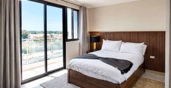 Bedroom 2 private en-suite with walk-in shower